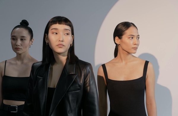 Ultimate Guide to Rocking Wide-Legged Pants: Top Styling Tips for UK Fashionistas